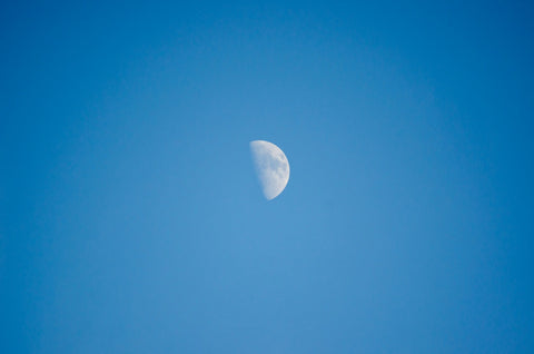 【1月新月コラム】月のリズムと心と体｜暮らしを整えるセルフケア